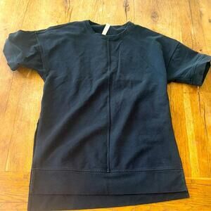 Lululemon womens short sleeve sweatshirt